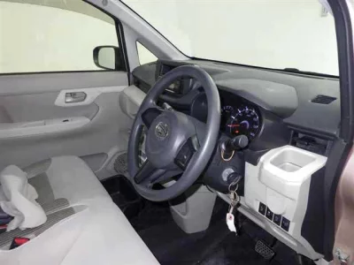 Daihatsu MOVE  с аукциона в Японии