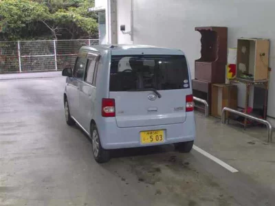 Daihatsu MOVE CONTE
