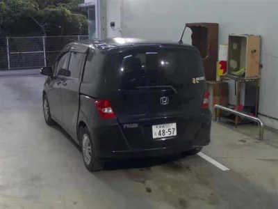 Honda FREED  с аукциона в Японии