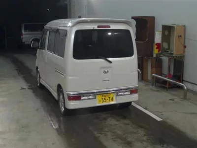 Daihatsu Atrai Wagon  с аукциона в Японии