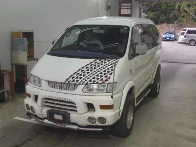 Mitsubishi DELICA