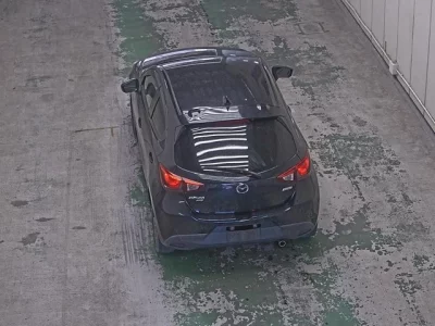 Mazda DEMIO  с аукциона в Японии