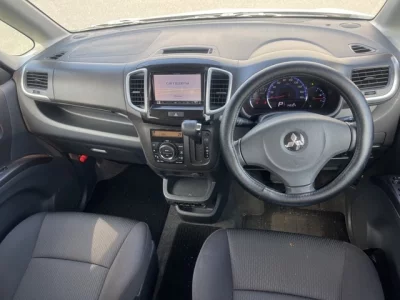 Mitsubishi DELICA D2