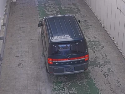 Mitsubishi DELICA D5  с аукциона в Японии