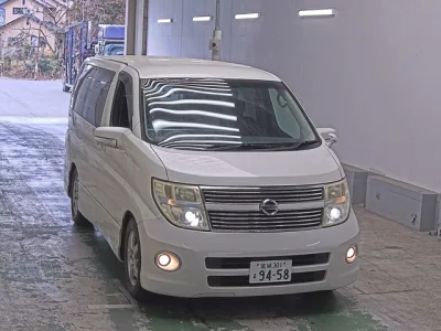 Nissan ELGRAND  с аукциона в Японии