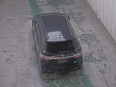 Toyota WISH  с аукциона в Японии