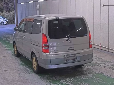 Nissan SERENA  с аукциона в Японии