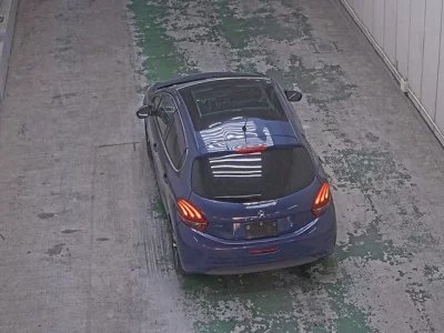 Peugeot 208  с аукциона в Японии