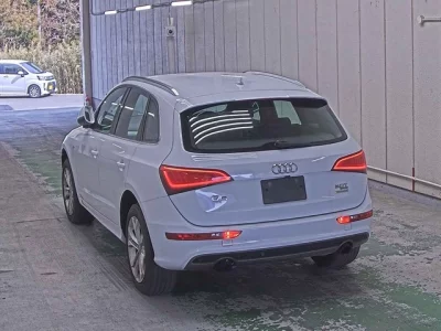 Audi Q5  с аукциона в Японии
