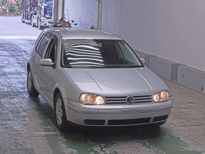 Volkswagen Golf  с аукциона в Японии
