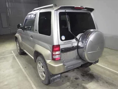 Mitsubishi PAJERO JR  с аукциона в Японии
