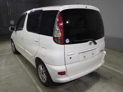 Toyota FUNCARGO  с аукциона в Японии