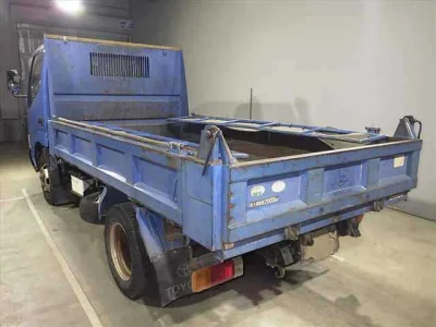 Toyota DYNA  с аукциона в Японии