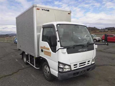 Isuzu Elf