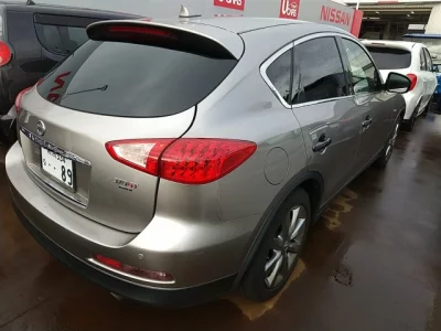 Nissan Skyline Crossover