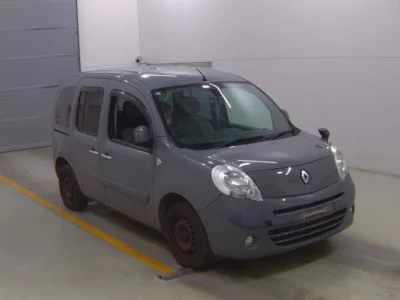 Renault KANGOO  с аукциона в Японии