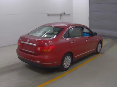 Nissan JUKE  с аукциона в Японии