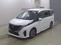 Nissan SERENA лот № 28 оценка 4  с аукциона в Японии 2