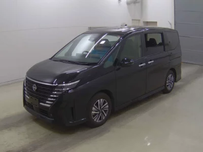 Nissan SERENA  с аукциона в Японии
