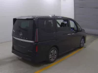 Nissan SERENA лот № 20 оценка 3.5  с аукциона в Японии 3