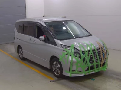 Nissan SERENA  с аукциона в Японии