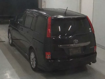 Toyota ISIS