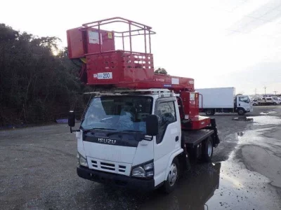 Isuzu Elf