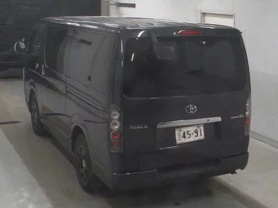 Toyota HiAce Van