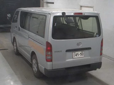Toyota HiAce Van