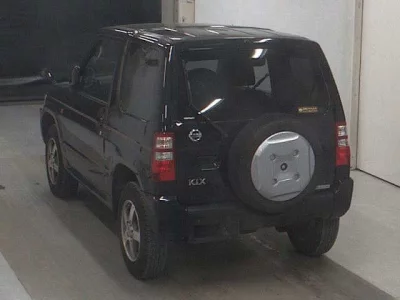 Nissan KIX  с аукциона в Японии