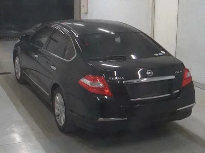 Nissan TEANA