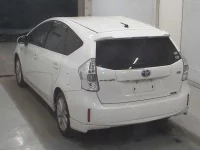 Toyota PRIUS ALPHA лот № 3090 оценка 4  с аукциона в Японии 1