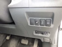 Toyota PRIUS ALPHA лот № 3090 оценка 4  с аукциона в Японии 5