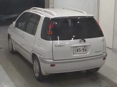 Toyota RAUM