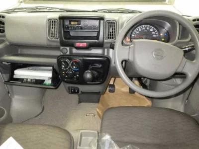 Nissan CLIPPER VAN
