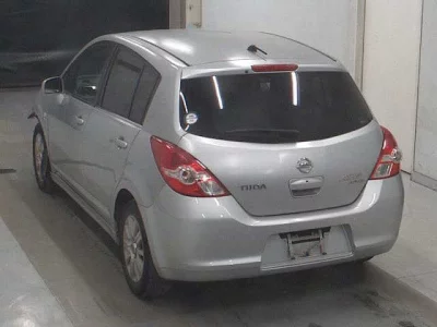 Nissan TIIDA