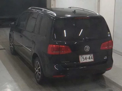 Volkswagen GOLF TOURAN  с аукциона в Японии