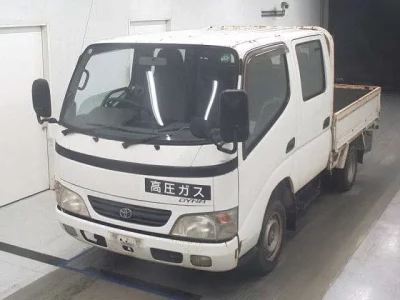 Toyota DYNA  с аукциона в Японии