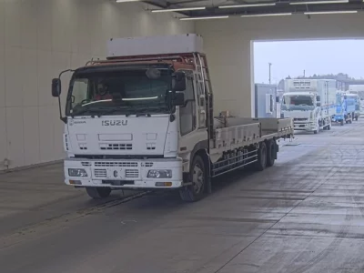 Isuzu GIGA  с аукциона в Японии