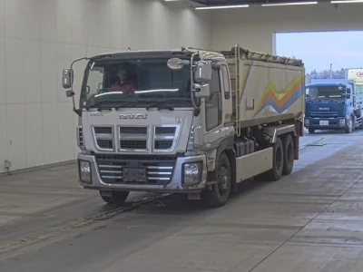 Isuzu Giga