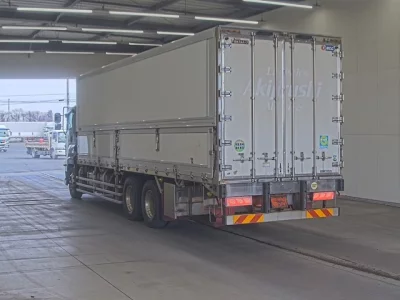 Isuzu GIGA  с аукциона в Японии