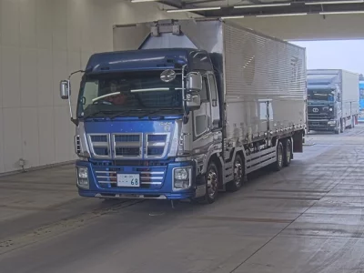 Isuzu Giga