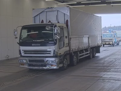 Isuzu GIGA  с аукциона в Японии