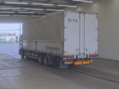 Isuzu GIGA  с аукциона в Японии