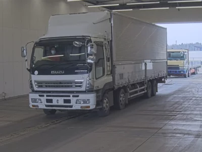 Isuzu GIGA  с аукциона в Японии