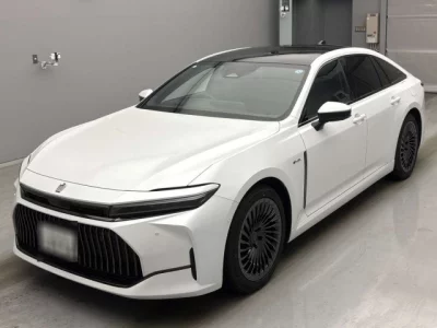 Toyota CROWN  с аукциона в Японии