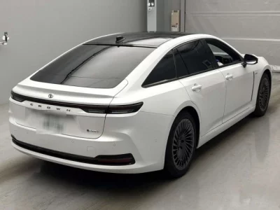 Toyota CROWN  с аукциона в Японии