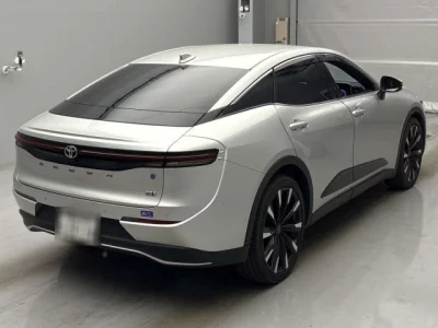 Toyota CROWN CROSSOVER  с аукциона в Японии
