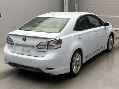 Lexus HS