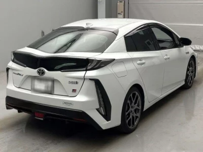 Toyota PRIUS PHV